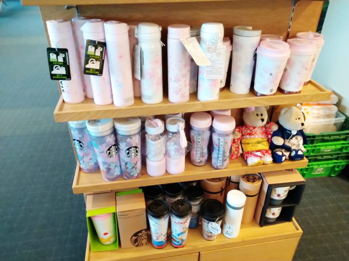starbucksのタンブラー等